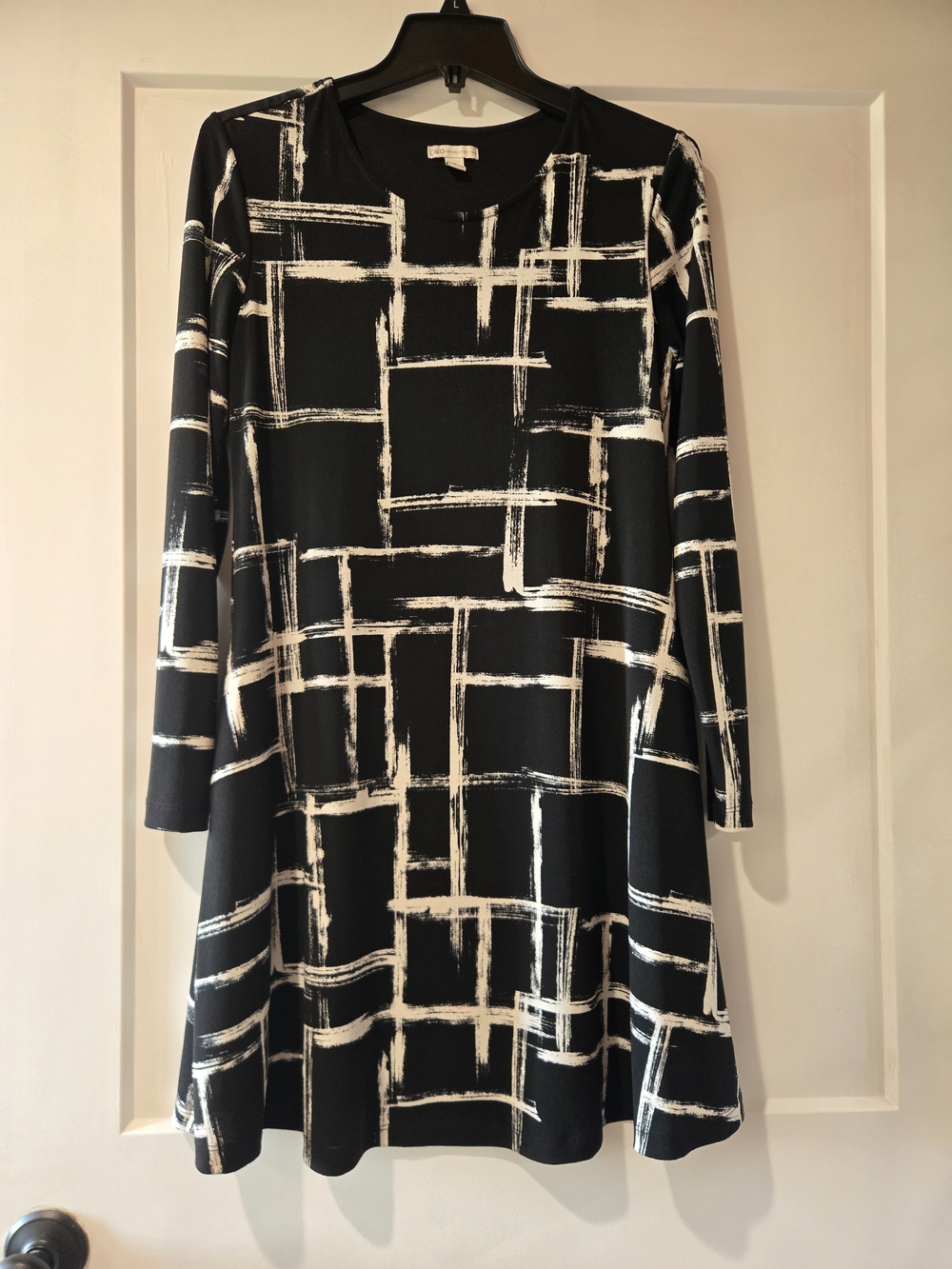 Cato Black and White Brushstroke Long-Sleeve A-Line Dress